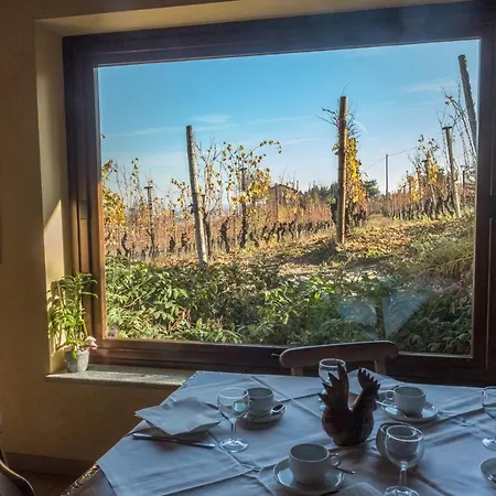 Cadgal - Tenuta Valdivilla Farm stay Santo Stefano Belbo