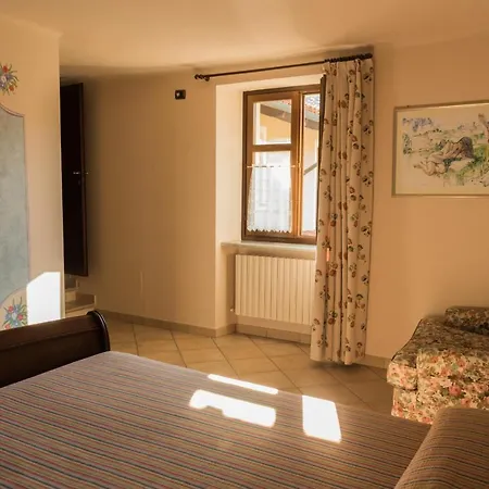 Cadgal - Tenuta Valdivilla Farmház Santo Stefano Belbo